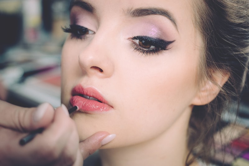 7 Bridal Makeup Trends Defining 2026 Weddings